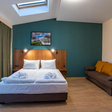 Simada Center Pensionat Vrsjets